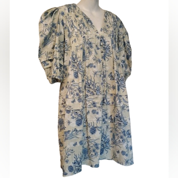 Hunter Bell Gardenia Jenkins Floral Blue and White Dress Puff sleeves - Picture 3 of 16